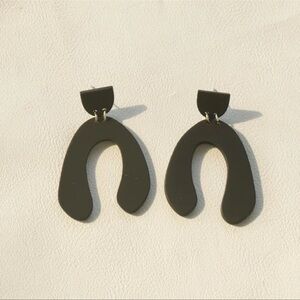 Black Lightweight Geometric Drop Polymer Clay Earrings Contemporary Minimal Boho